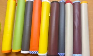 Delantal kit con individual y trapito en codificación de color